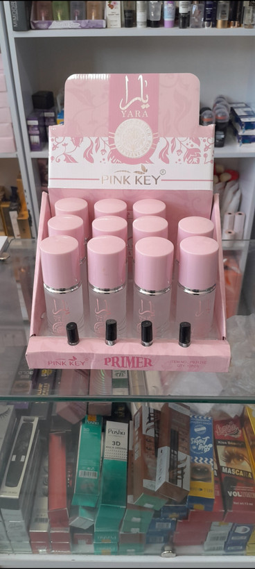 پرایمر زیرساز آرایش Pink Key Yara با بافت سبک و مخملی مناسب آمادهسازی پوست قبل از میکاپ